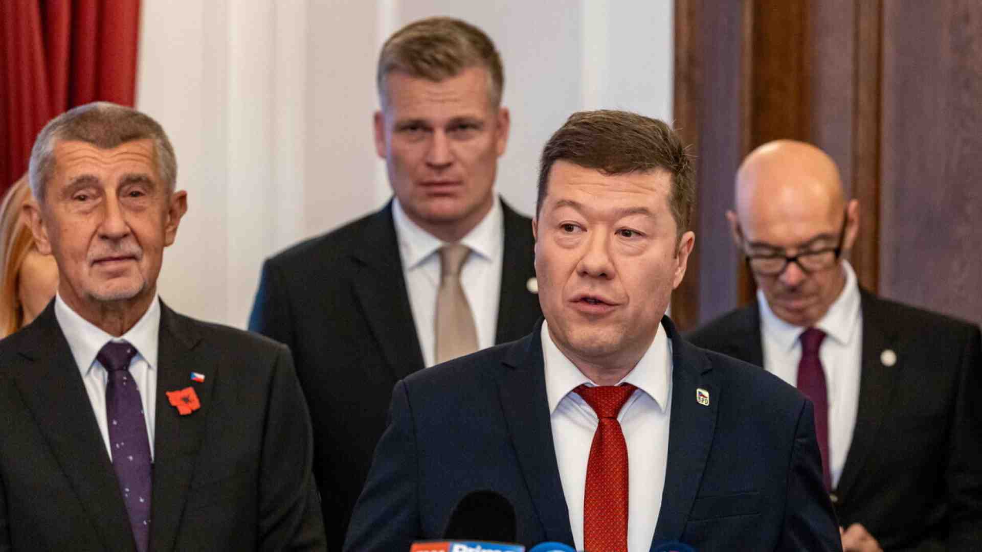 La nuova maggioranza ceca inizia la battaglia contro Kyiv da un gesto plateale