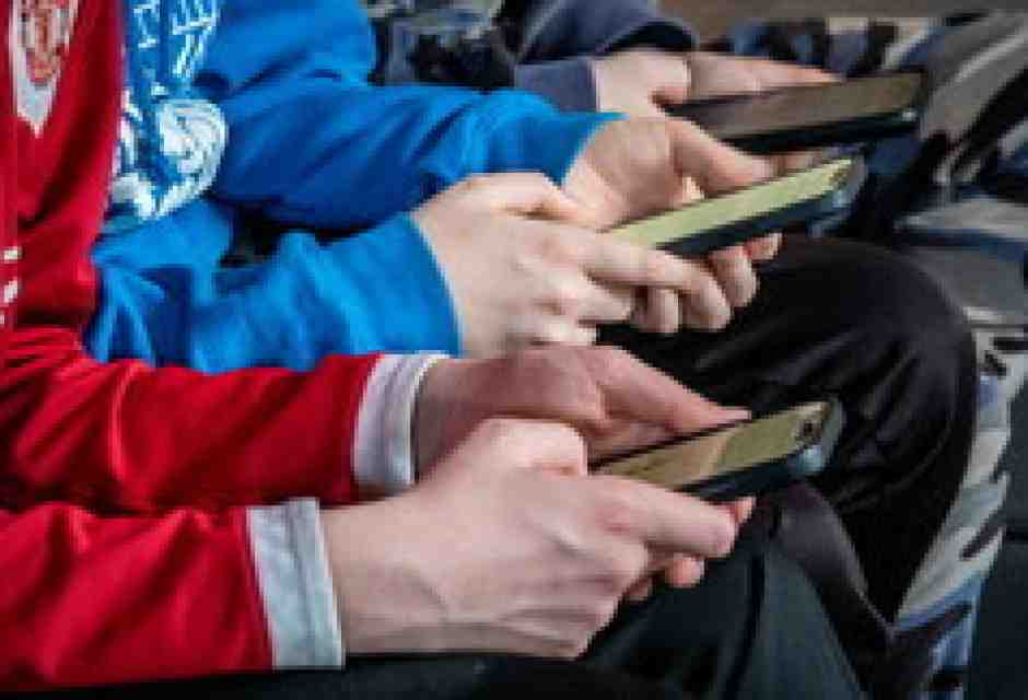 Le piattaforme digitali amplificano i nostri istinti tribali