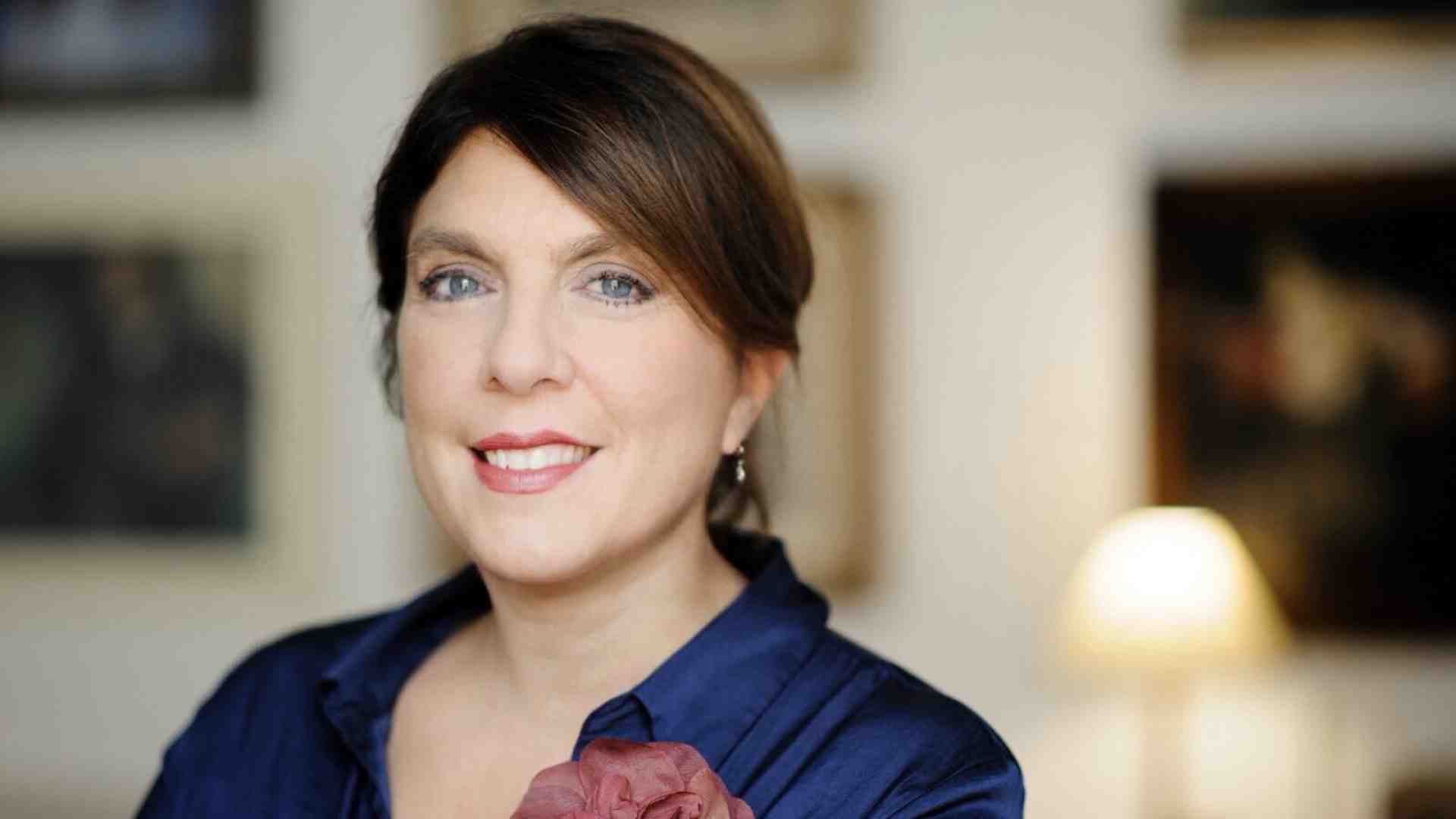 La Storia si fa donna. Chi è Lisa Roscioni