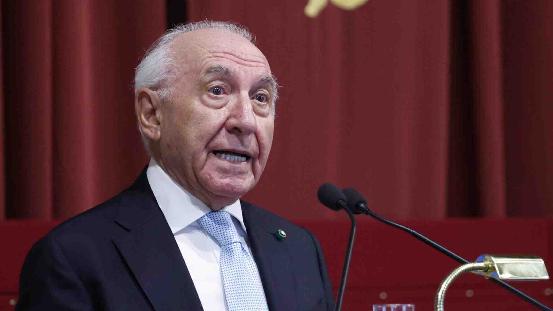 Pd e 5 stelle contro il Garante della privacy: "Non c'è alternativa alle dimissioni dell'intero consiglio"