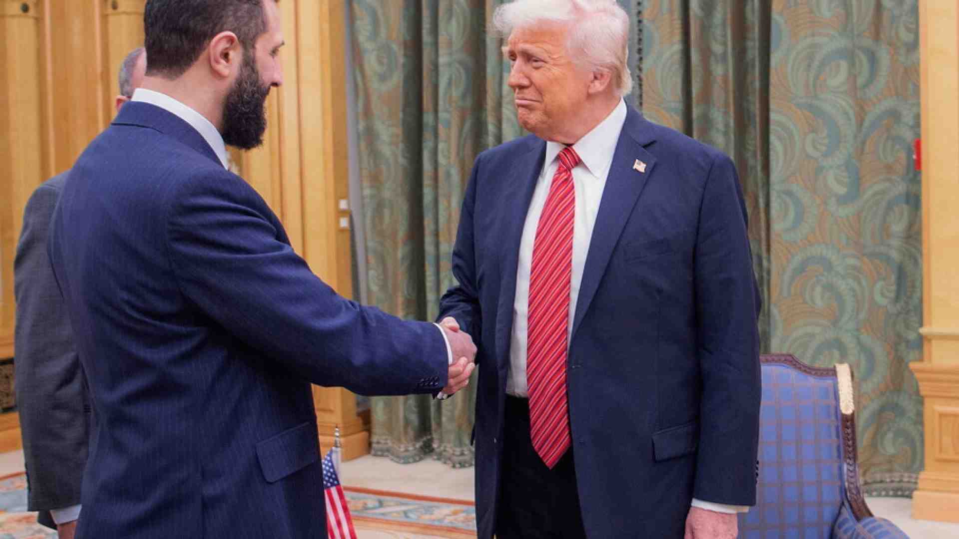Sharaa vede Trump. Da terrorista a primo presidente siriano alla Casa Bianca. “Voglio liberarmi del passato”