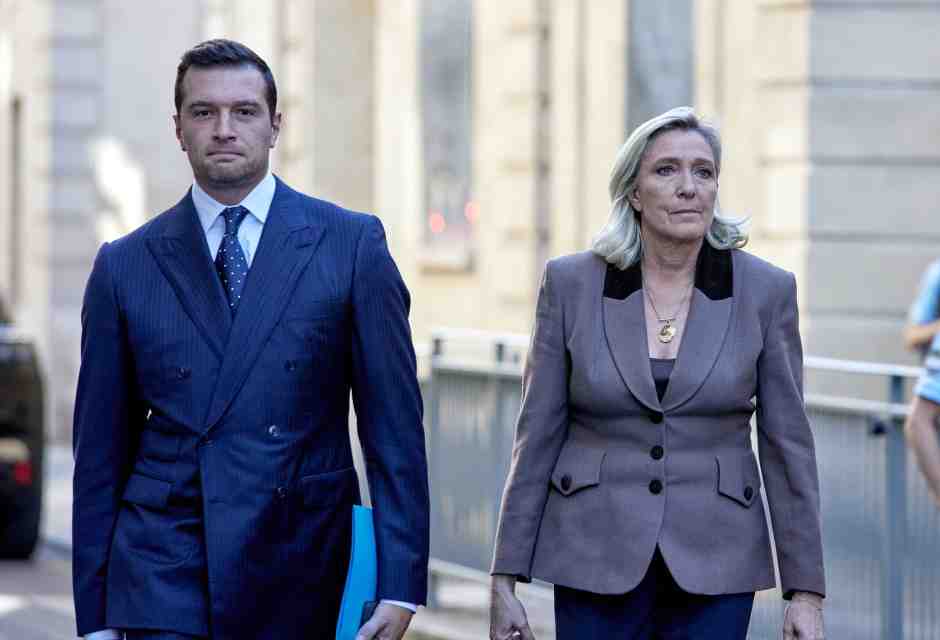 Jordan Bardella si è emancipato dalla mentore Le Pen e ora non vuole più attendere