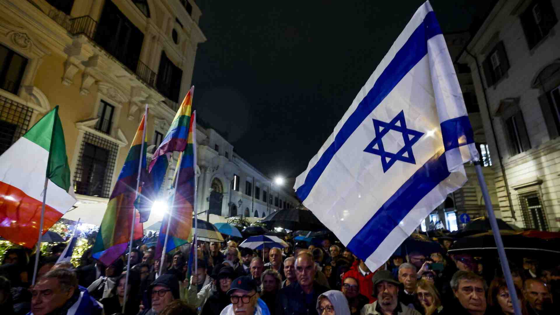 Vannacci va condannato dalla Lega, ma alla sinistra dico: tacete