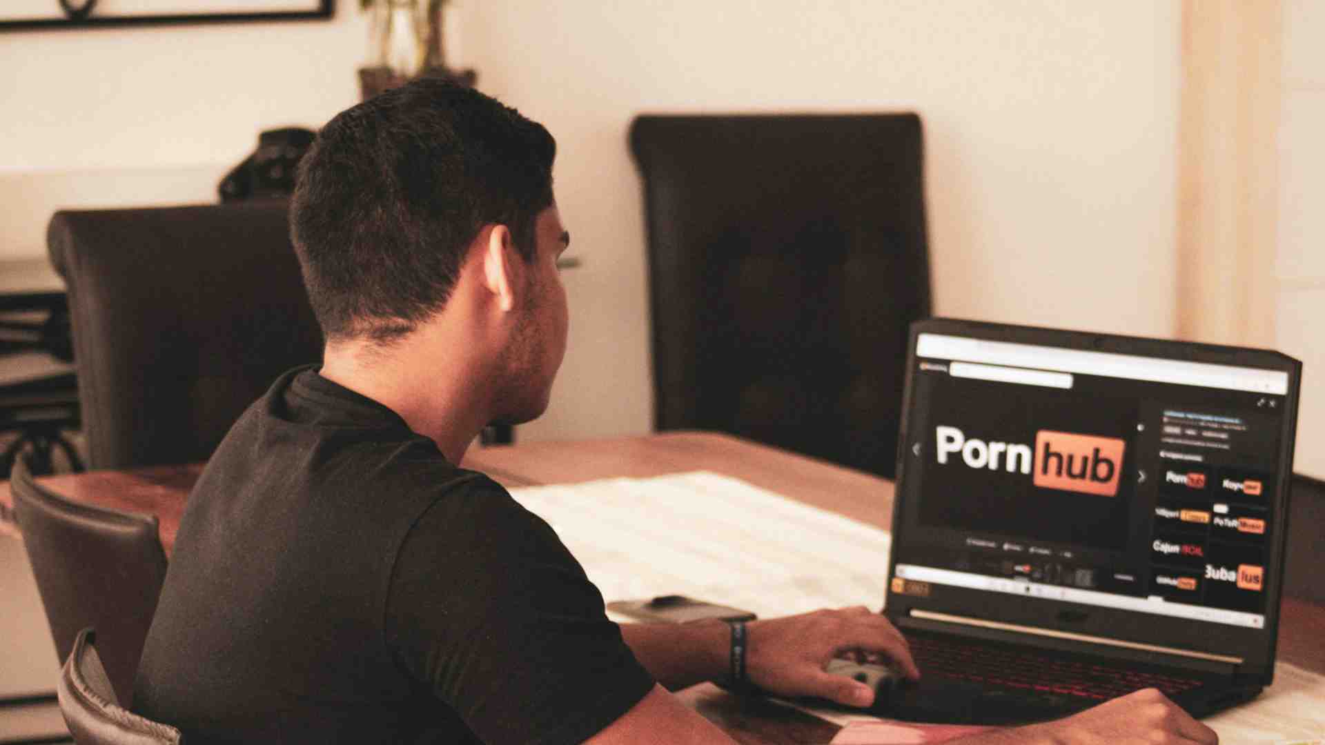 Una proposta: il Foglio Porno