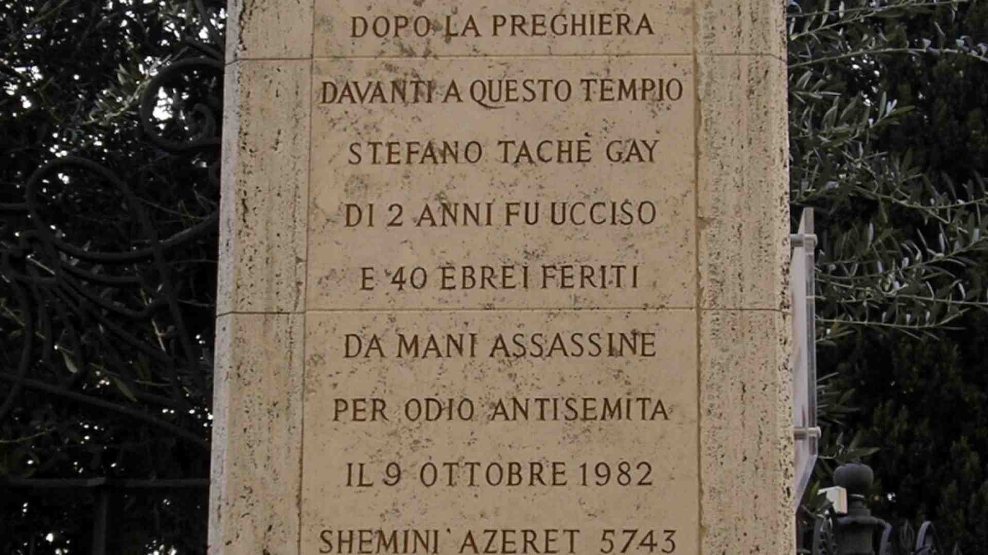 Quando i pacifisti non protestarono per la bara davanti alla sinagoga