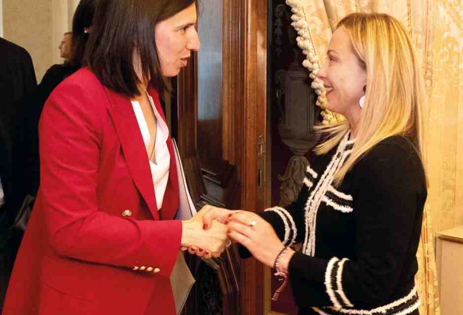 Asse Meloni-Schlein sul reato di violenza sessuale. E la segretaria Pd posta una foto con la premier