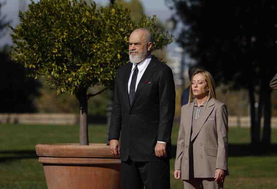 Meloni incontra Rama: "Avanti con i centri in Albania". E lui: "Giorgia nel 2028 ci porta in Ue"