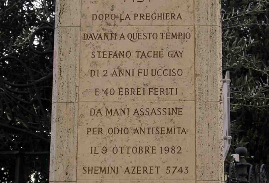 Quando i pacifisti non protestarono per la bara davanti alla sinagoga