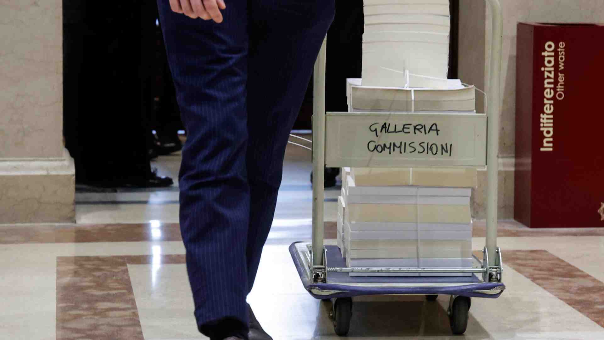 Bonus tombe, banche e un nuovo condono. L’assalto ai conti della maggioranza. Pd e 5s dimenticano la patrimoniale