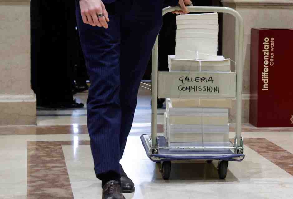 Bonus tombe, banche e un nuovo condono. L’assalto ai conti della maggioranza. Pd e 5s dimenticano la patrimoniale