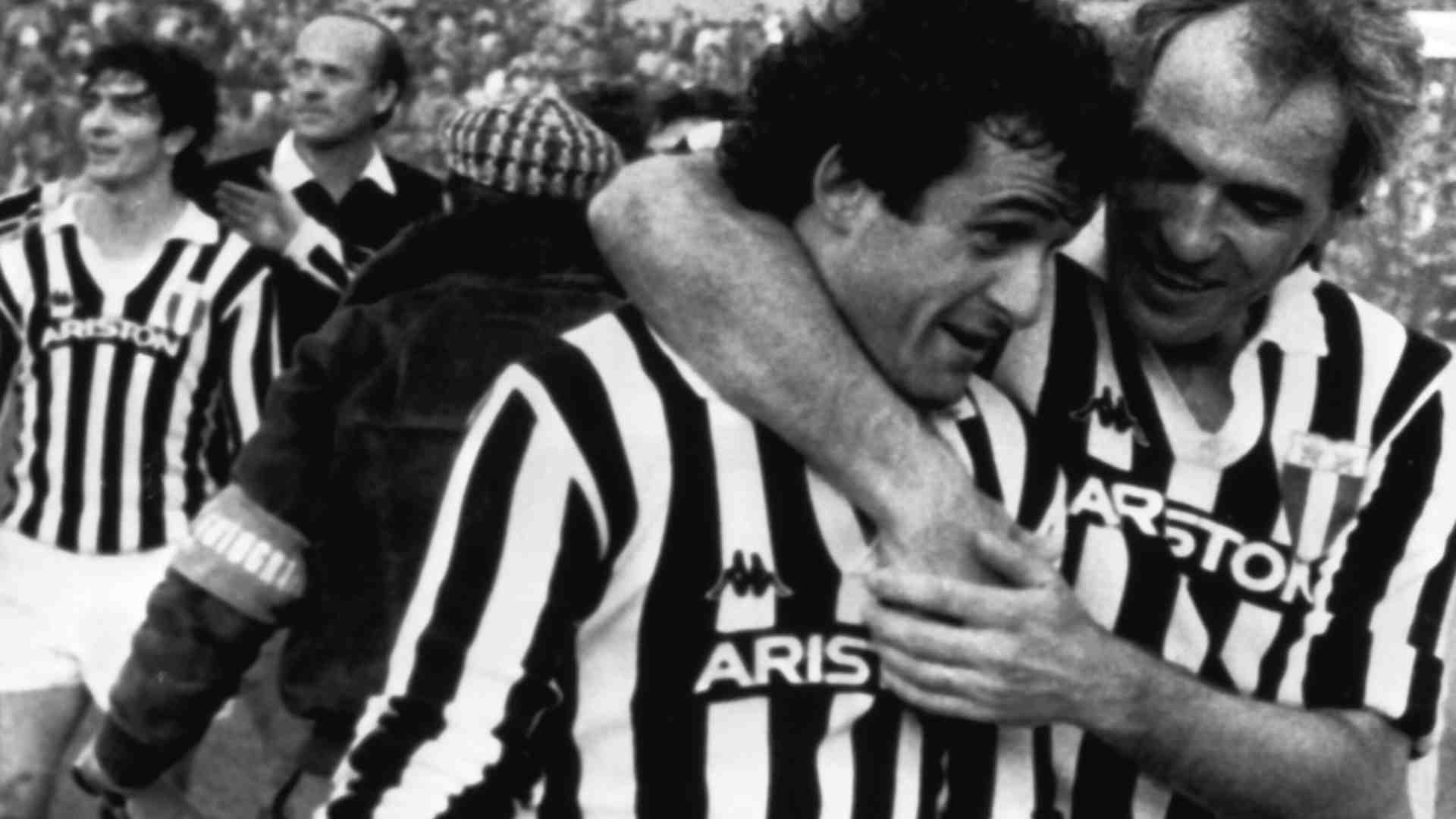 Collezionare maglie costa caro: “I prezzi stanno salendo, attenzione ai falsi”