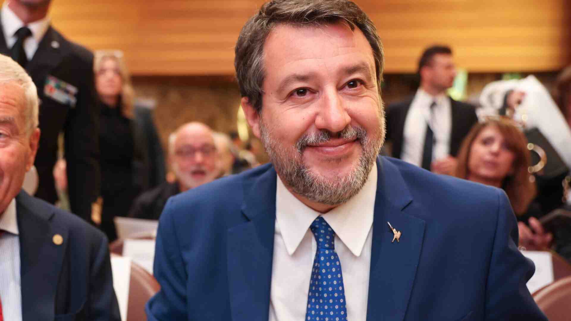 Cosa accade ora che la Lega minaccia di negare (sul serio) gli aiuti a Kyiv