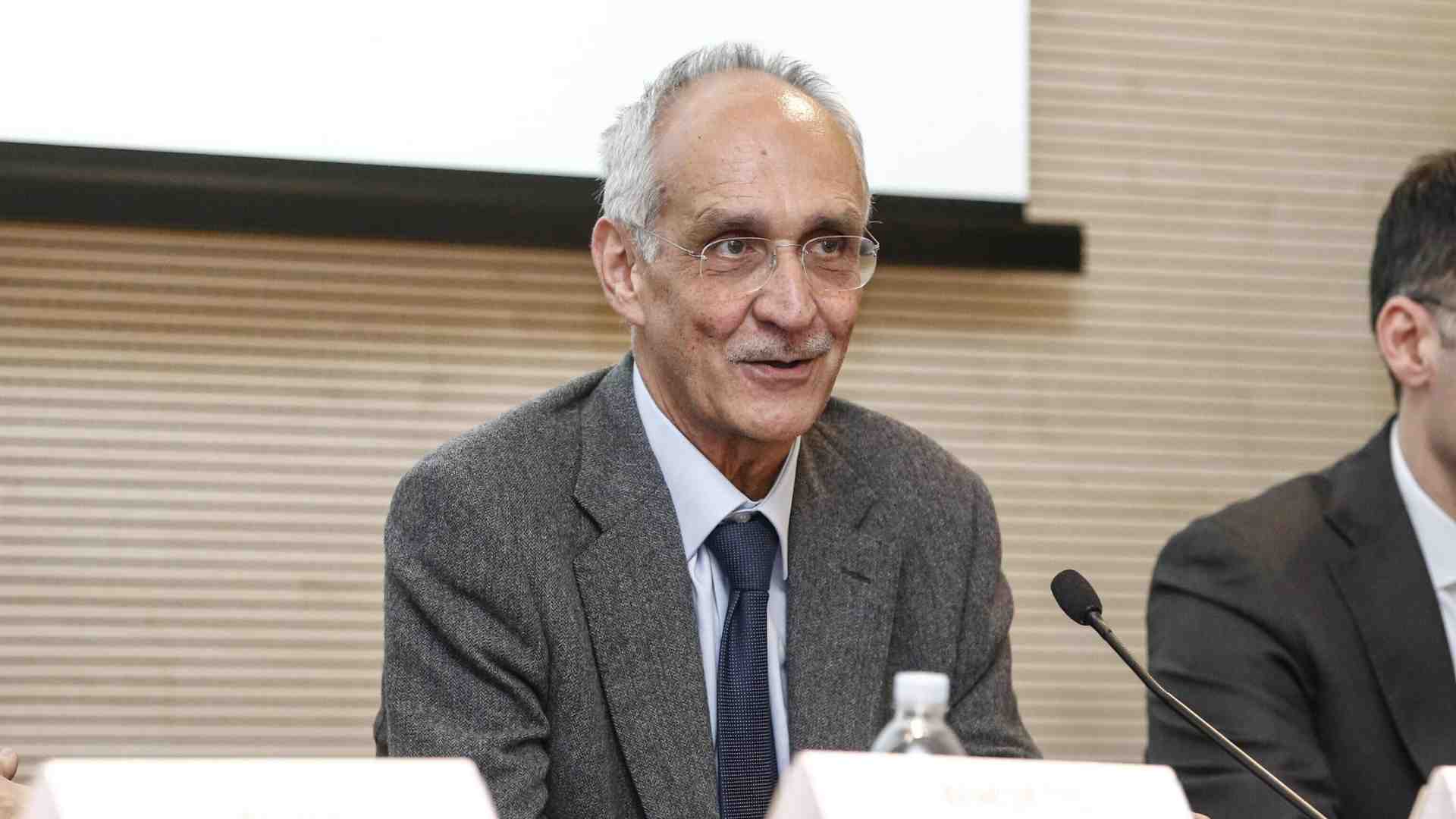 Il giurista Ichino (ex Cgil e Pd) spiega perché l’emendamento di FdI sugli scioperi è giusto