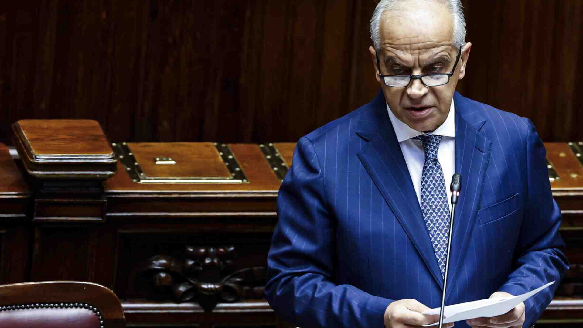 Il Pd riscopre la sicurezza ma a Bologna si oppone alla gara Virtus-Maccabi. La linea Viminale: “Si gioca”