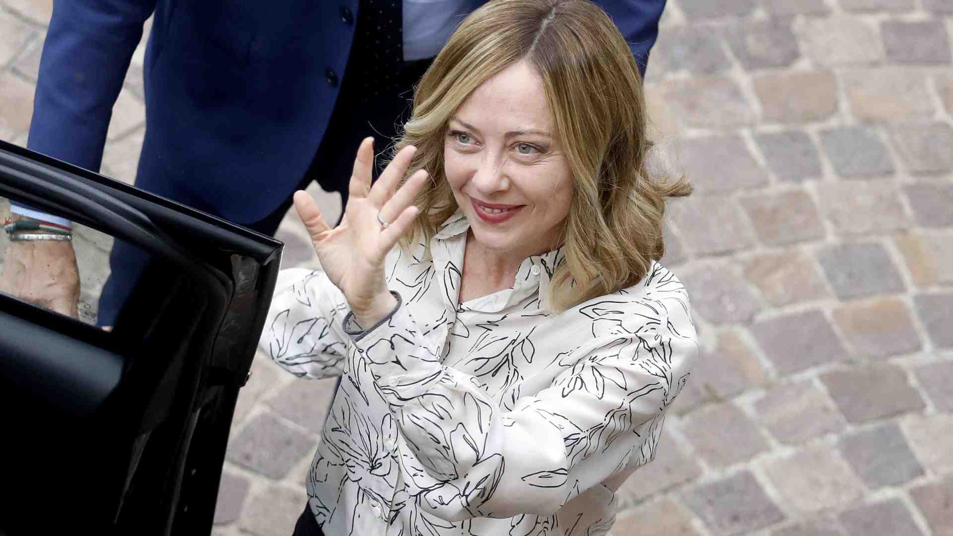 Garofani non ha mai detto che serve un "provvidenziale scossone" per fermare Meloni