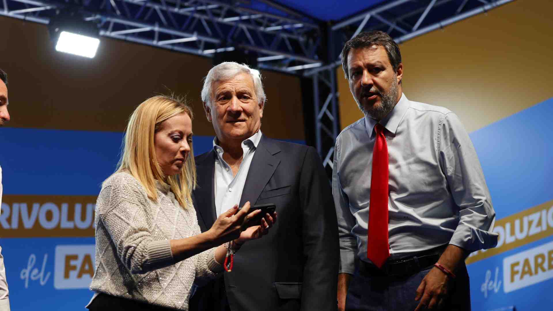 Manovra, FI e Lega insistono sul no all'aumento di cedolare secca e delle tasse sui dividendi. Oggi il vertice a Chigi