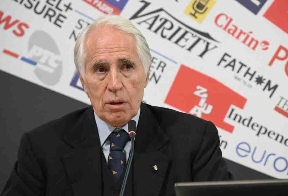 A destra (sognando Malagò) si testano argomenti per il 2027. L’idea è: no grandeur