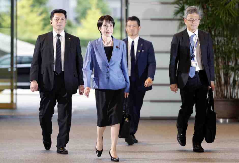 Grazie alla premier giapponese si riparla di borse famose e delle loro proprietarie “iconiche”