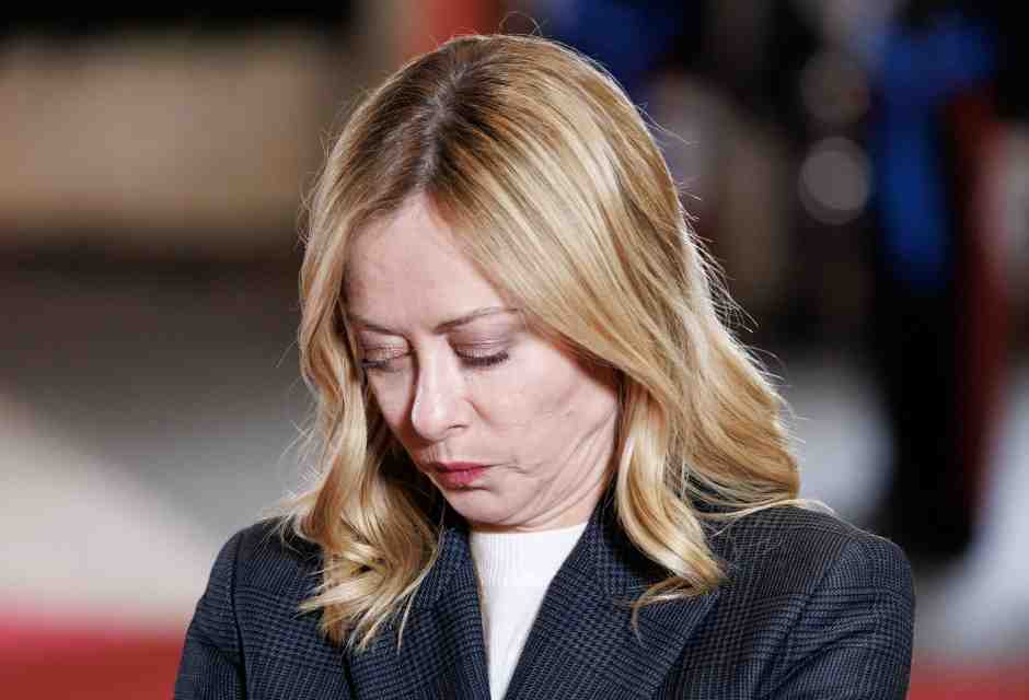 Meloni sul trapezio fra Ue e Trump. Asse con Merz sul piano di pace per l'Ucraina. Crosetto frena Salvini