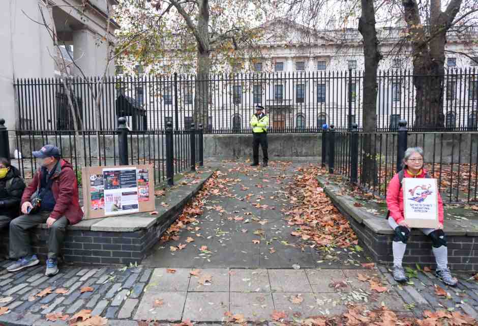 Il governo Starmer cede con Pechino e approva la mega ambasciata