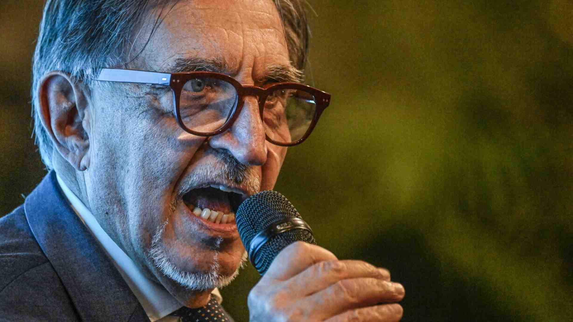 La Russa: "Meglio se Garofani lascia l'incarico al Consiglio supremo di Difesa"