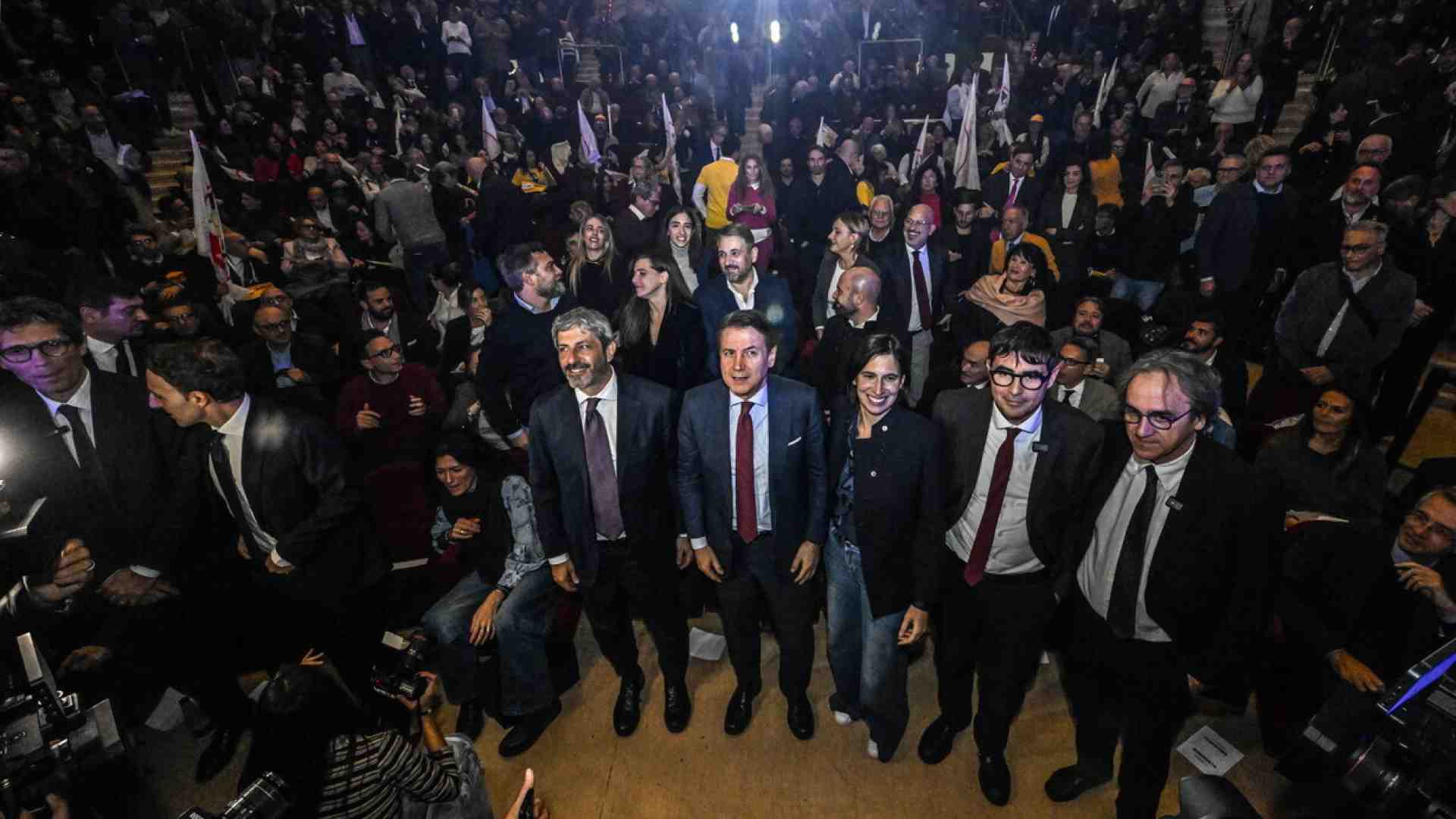 Chi è Roberto Fico, il grillino che ha compiuto una metamorfosi archiviando De Luca in Campania