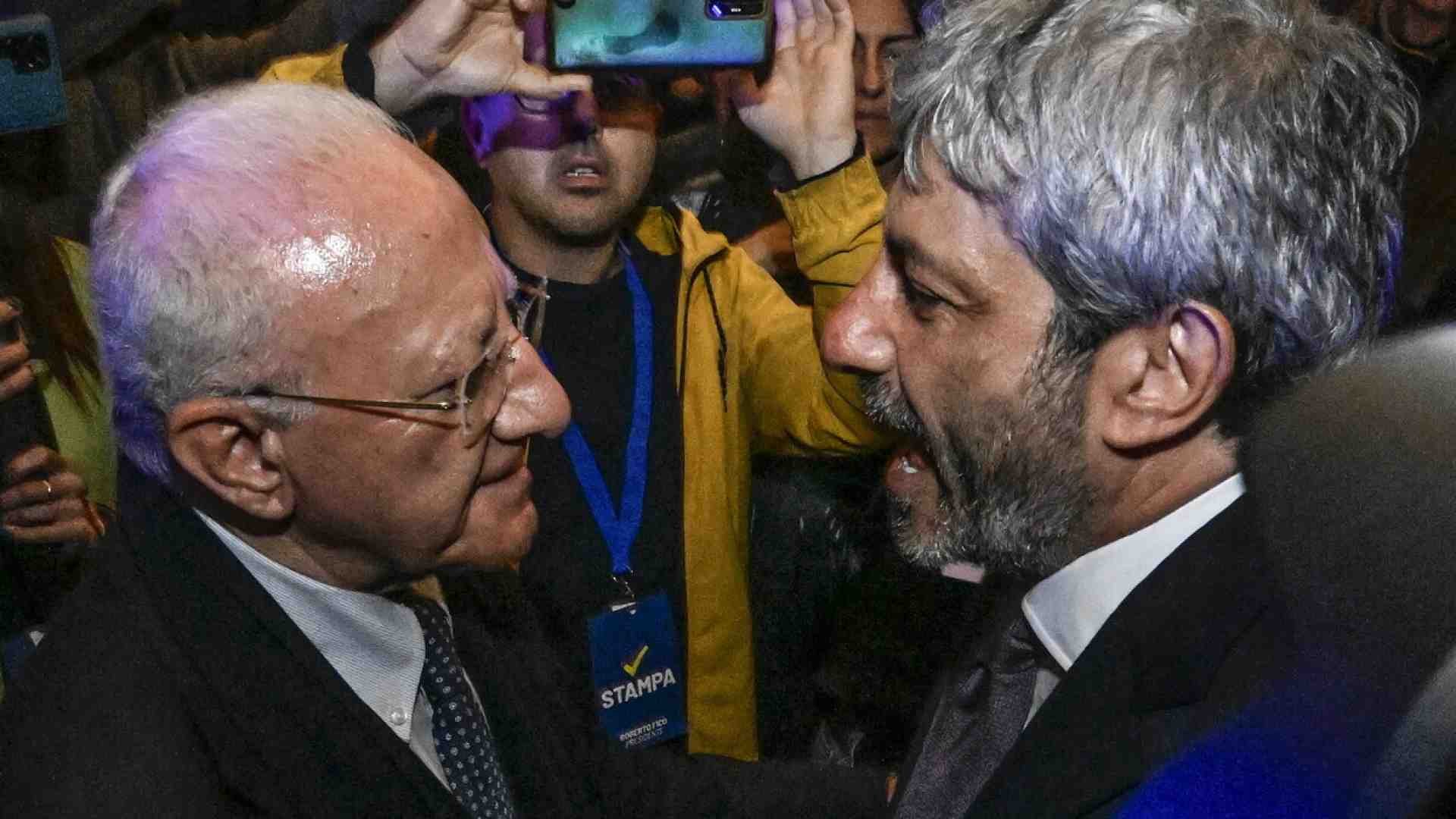 Una sinistra desiderosa di vittoria, De Luca più che sacrificarlo dovrebbe premiarlo