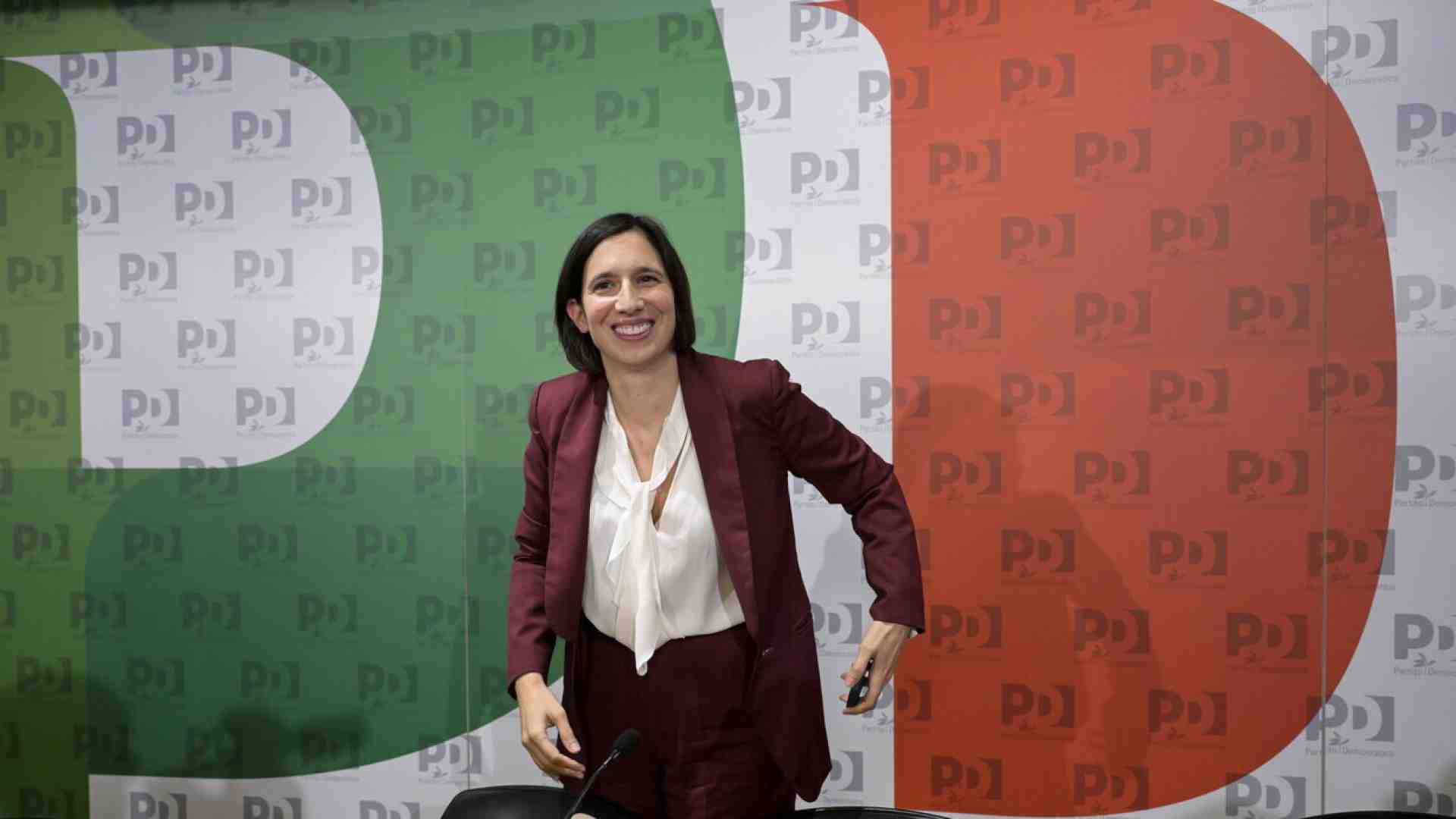 I conti di Schlein. Sfida Meloni,dice sì alle primarie e avvisa Conte: “Il Pd è il primo partito”