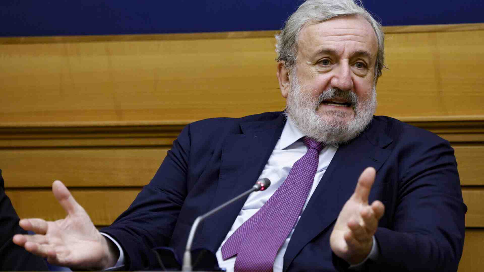 Emiliano, il pm. L'ex presidente della Puglia vuole tornare magistrato dopo 20 anni di politica