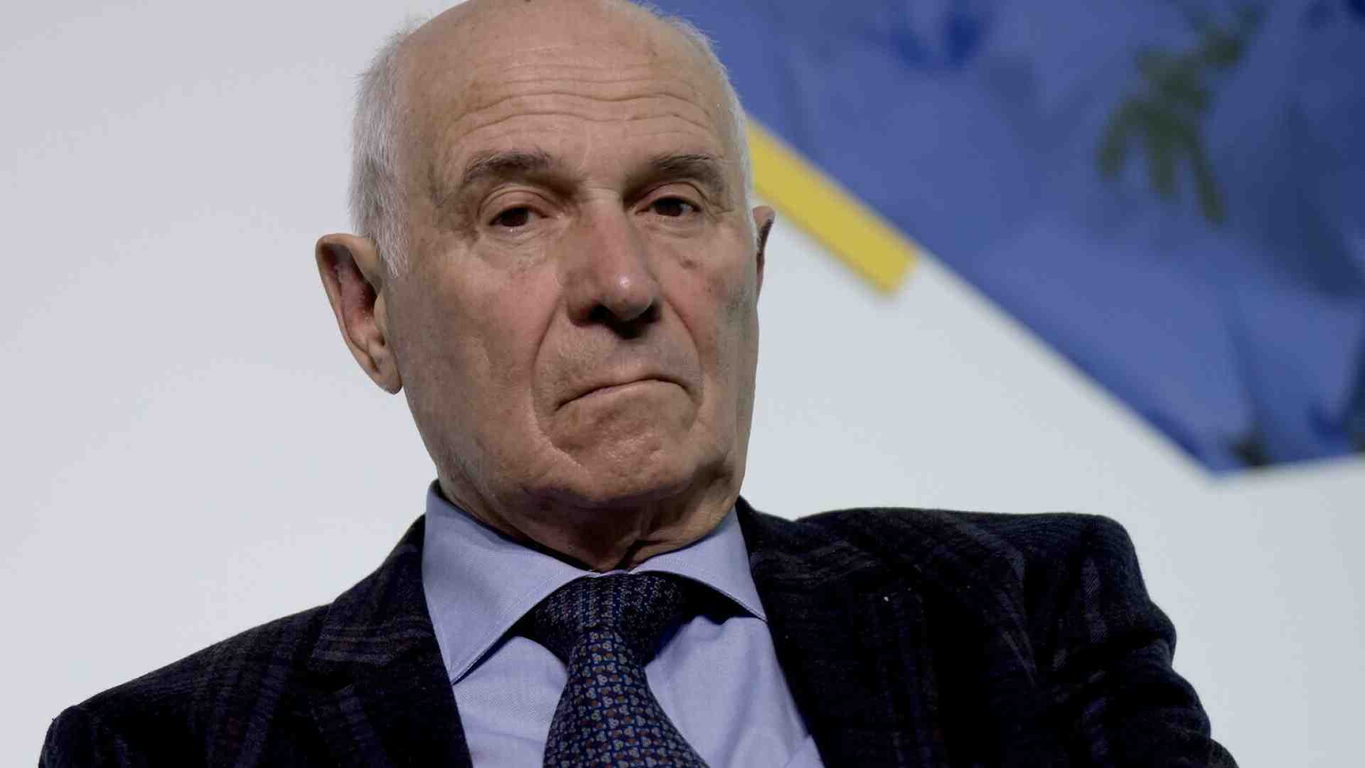 "La leva obbligatoria non torna. Servono competenze, non soldatini". Parla il generale Camporini