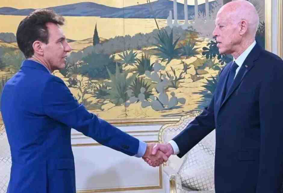 Saied, il dittatore preferito dall’Italia, umilia l'ambasciatore dell'Ue (che è italiano)