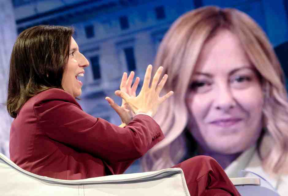 Boomerang Atreju: Schlein ha provato a spiazzare Meloni ma è rimasta spiazzata
