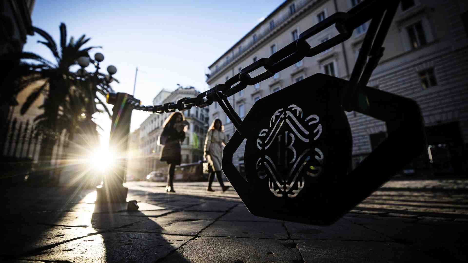 Sulla pazzia dell’assalto all’oro il governo non può non fare retromarcia