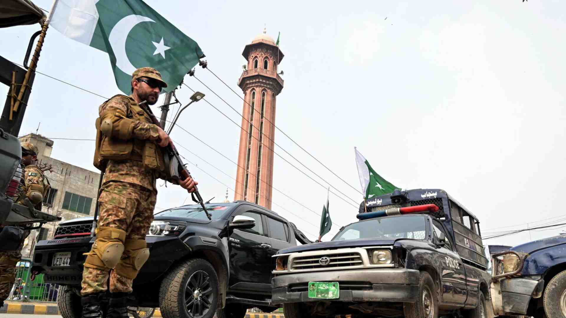 Fra alleanze e uomini forti, il Pakistan sta fregando di nuovo tutti