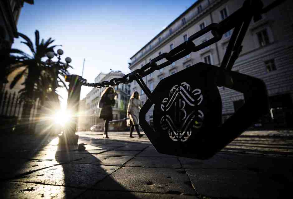 Sulla pazzia dell’assalto all’oro il governo non può non fare retromarcia