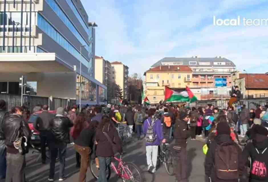 Anatomia di un'occupazione. Numeri e profili di chi ha fatto irruzione alla Stampa di Torino