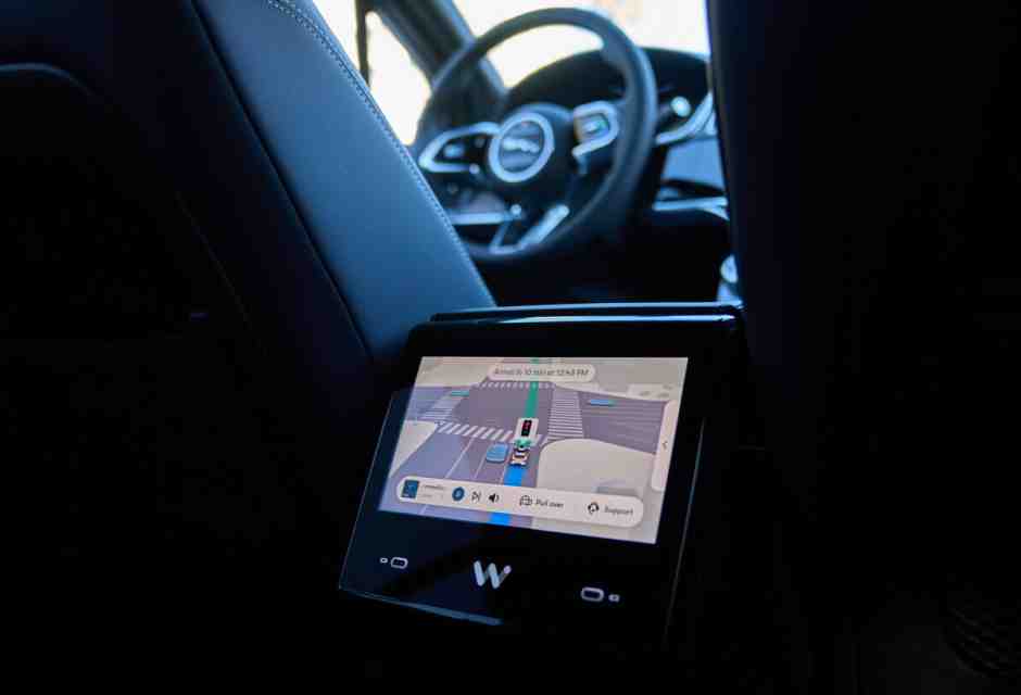 Mentre l’Italia ciancia di regole, in America si viaggia sui robotaxi