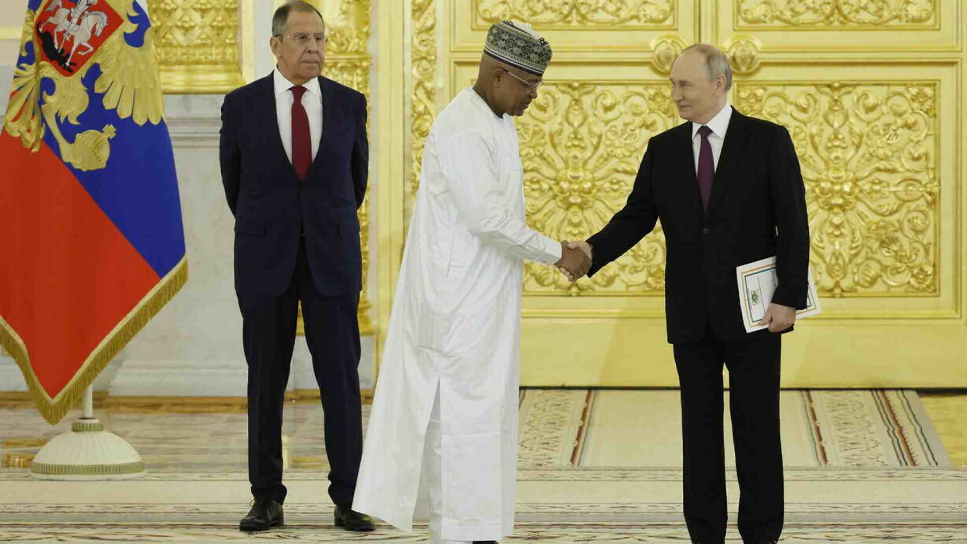 L’uranio del Niger viaggia verso Mosca (se i jihadisti lo fanno passare)