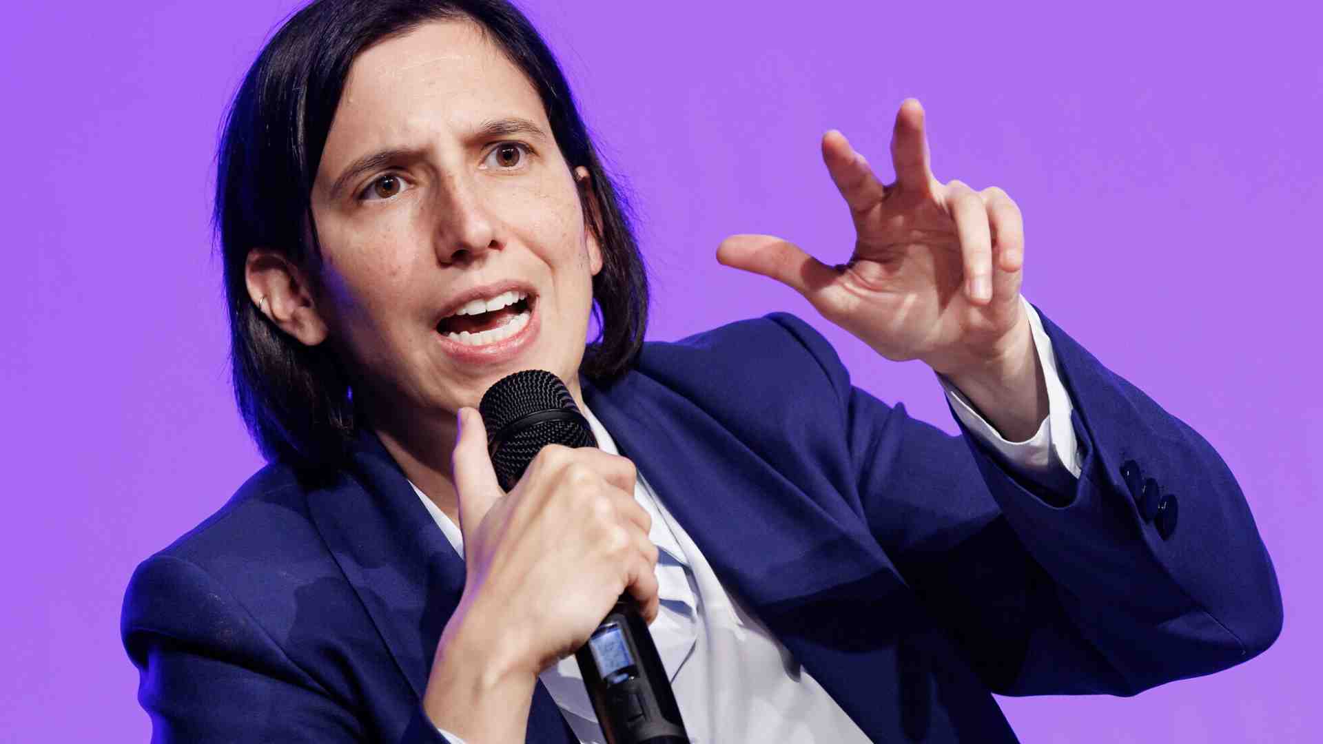 Schlein e la trappola di Conte sul referendum e la giustizia. L'idea Assemblea Pd con "pieni poteri"