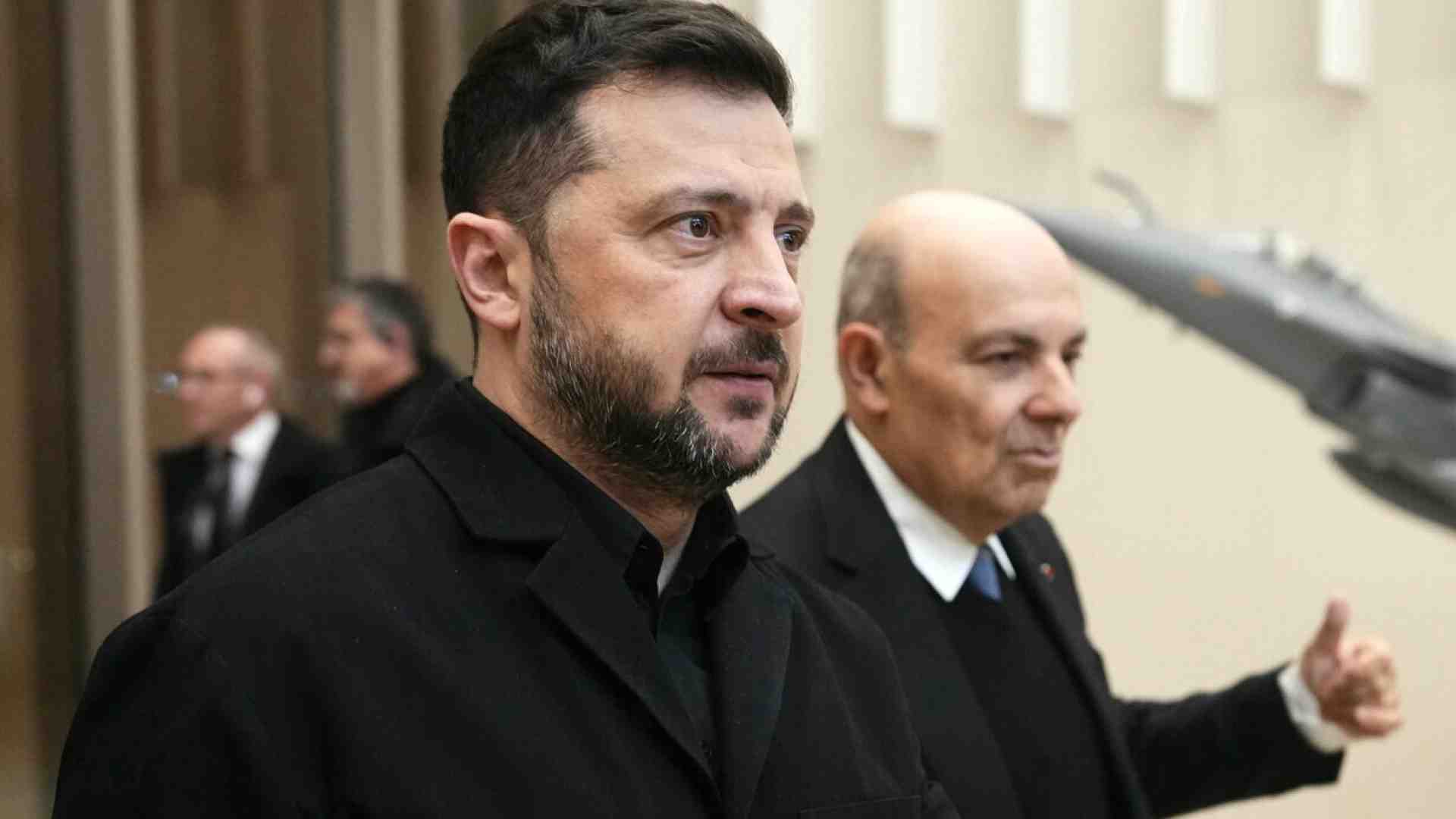 Ricominciare senza Yermak non è complicato. Il lavoro di Zelensky