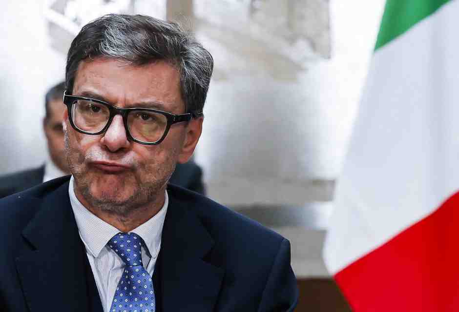 Governo-Abi, la trattativa per un altro contributo da 600 milioni