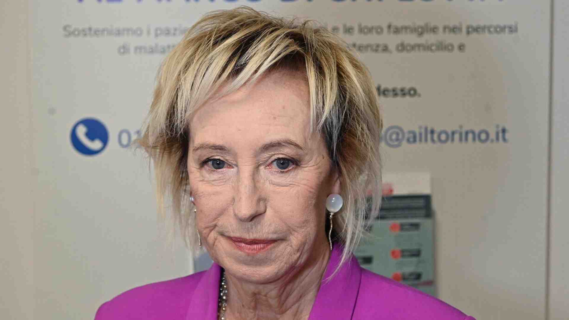 Outlet Moratti. La svendita di Letizia e lo sconcerto degli artisti