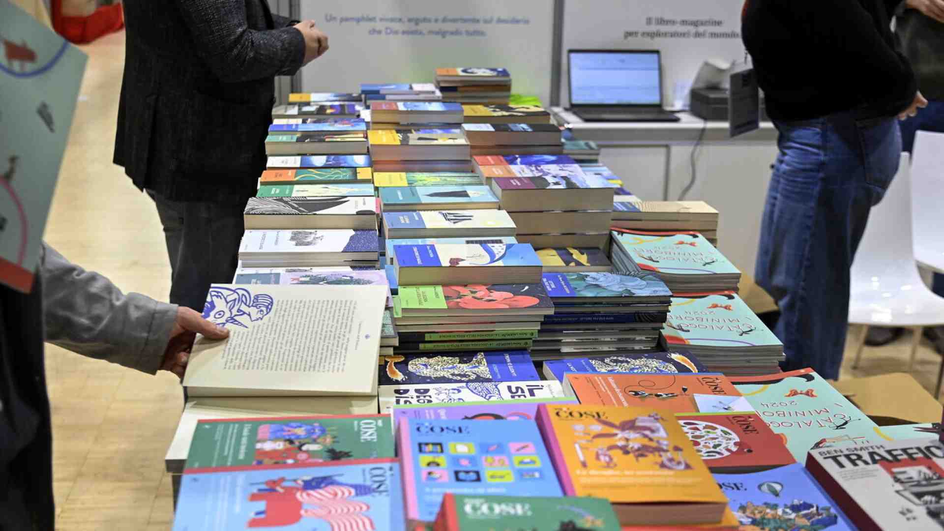 Giù le mani dal libero lettore!