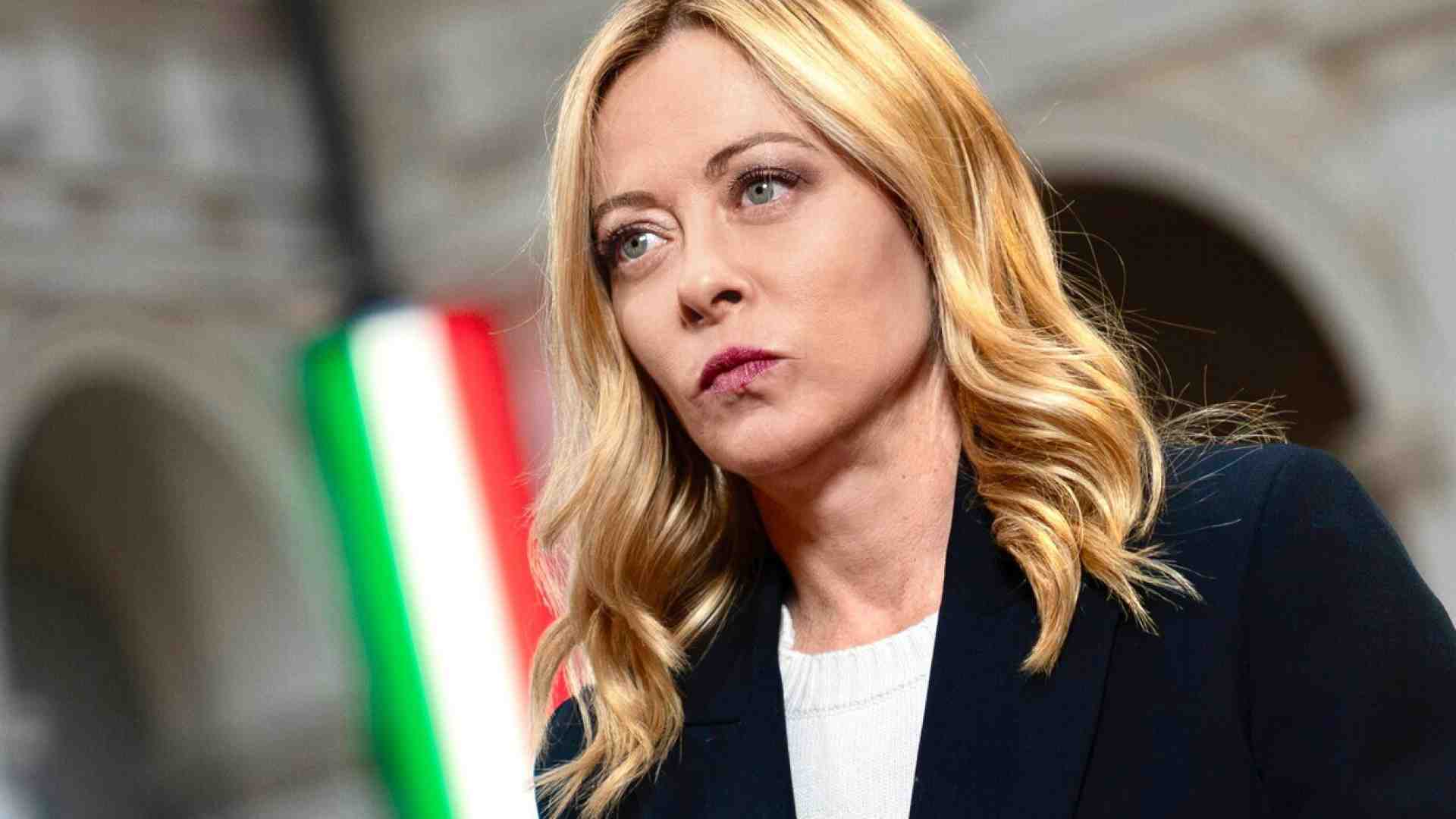 Meloni: "Entro fine anno nuovi aiuti per l'Ucraina. Cavo Dragone? Bisogna misurare le parole"