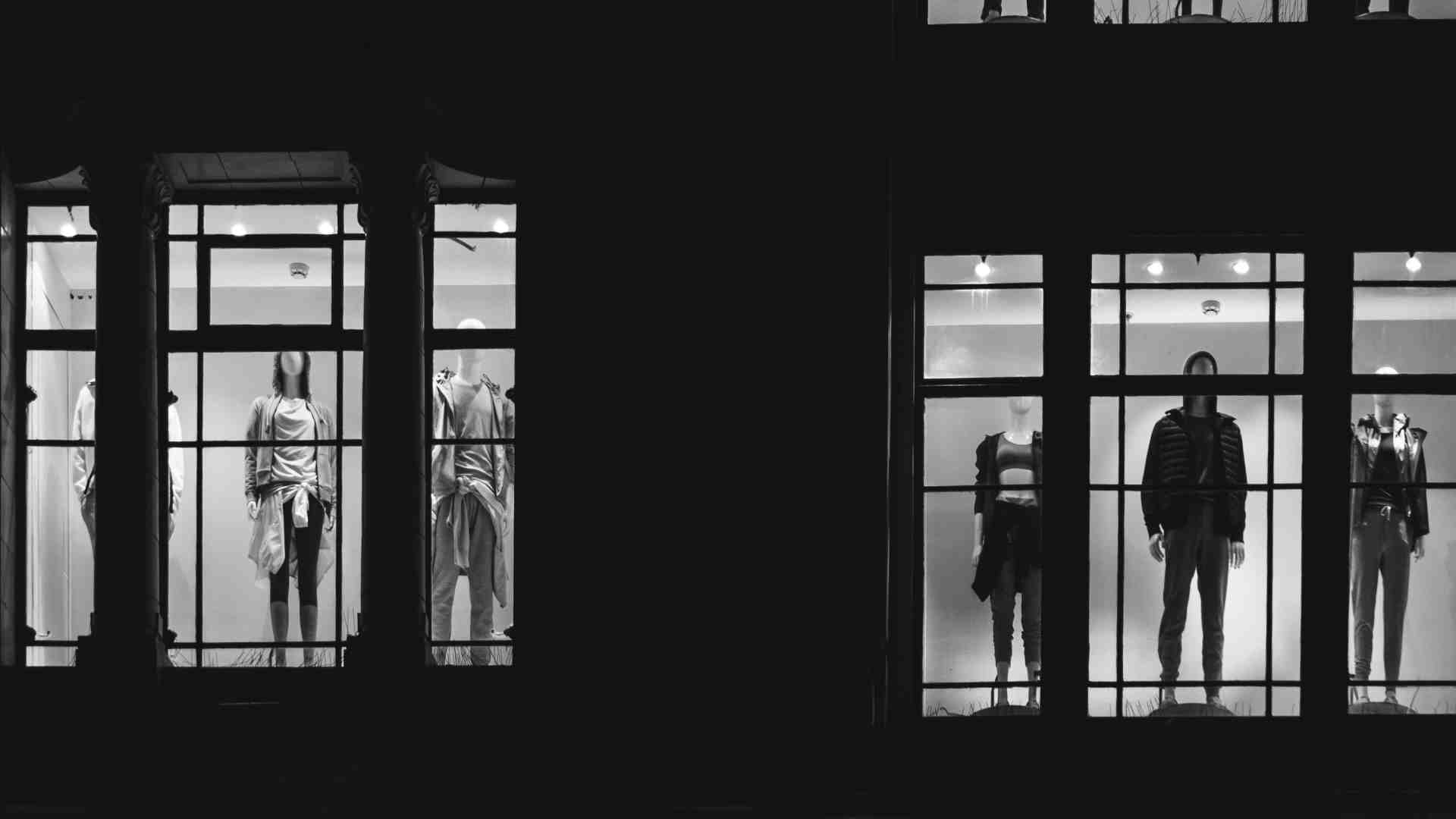 Foto di Clem Onojeghuo su Unsplash