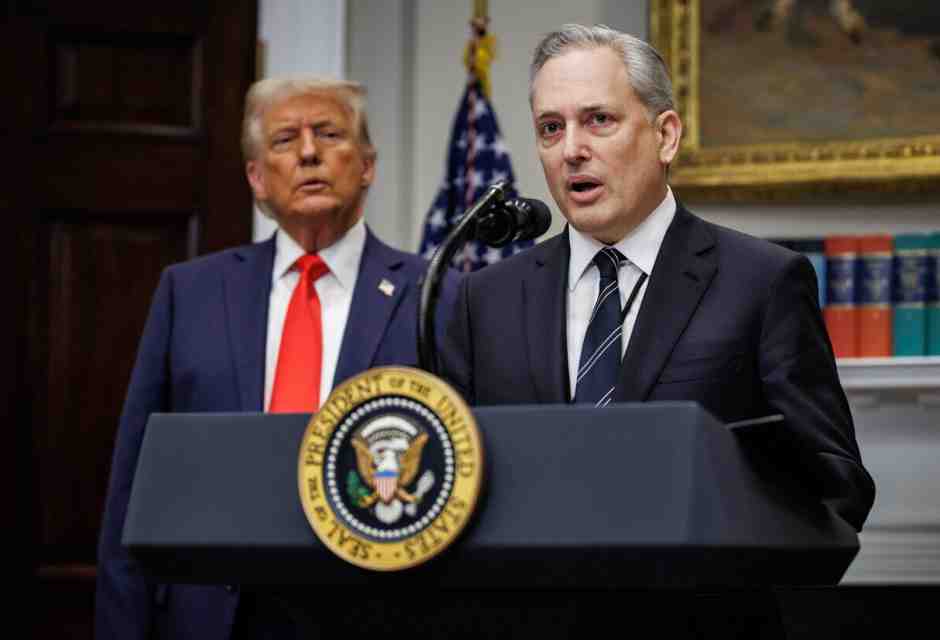 Il crollo delle crypto della famiglia Trump e il ruolo del suo adivser Sacks