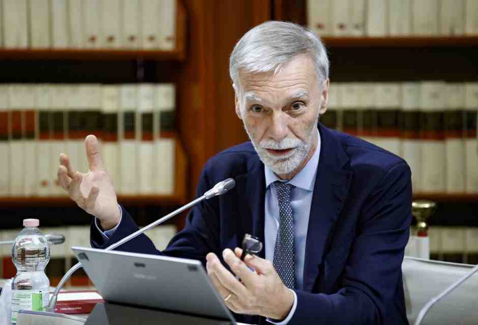 “Una legge contro l’antisemitismo non riguarda gli ebrei, ma tutti noi”. Parla Delrio (Pd)