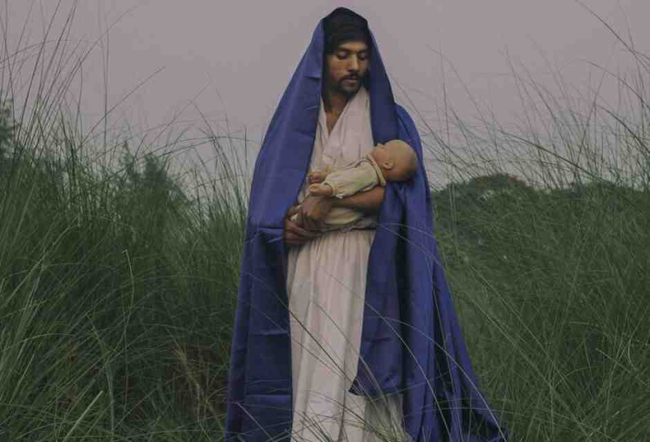 La Madonna trans che piace ai vescovi