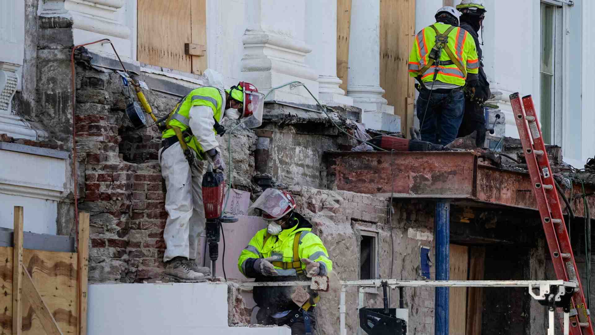 Della sala di ballo di Trump si sa solo che è enorme