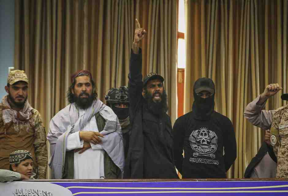 Tra afghani da rimpatriare e affari economici, il regime di Kabul trova le sue sponde